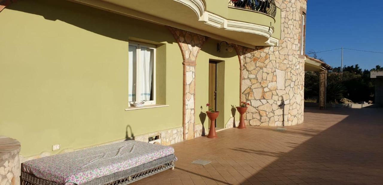 Villa Renzo E Lucia Sant Isidoro  Dış mekan fotoğraf